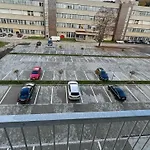 1 With Balcony, Nalepkova Lägenhet