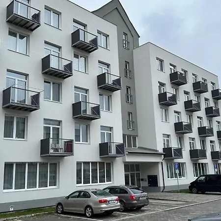 1 With Balcony, Nalepkova شقة