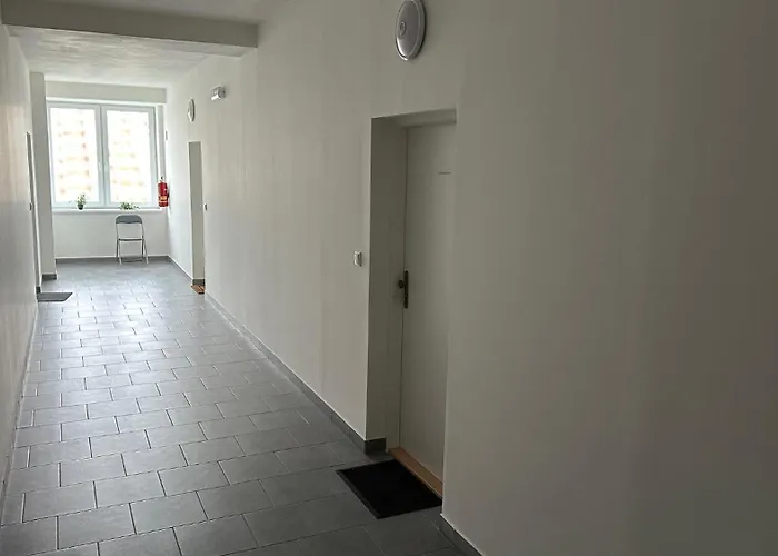 Apartament 1 With Balcony, Nalepkova *