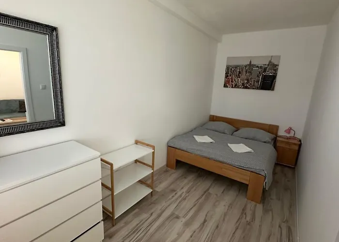 1 With Balcony, Nalepkova Apartament Liptowski Mikułasz